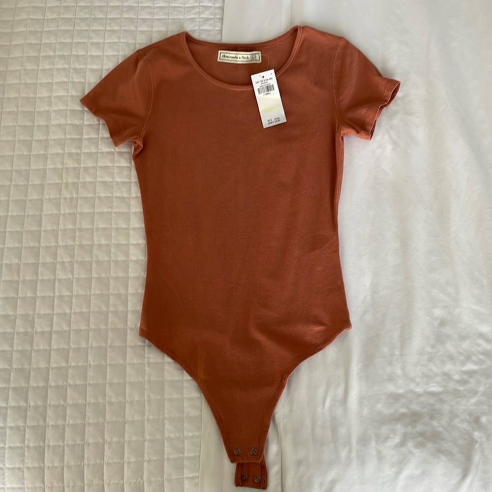 Abercrombie Tshirt Bodysuit - New with tags (Size XS)